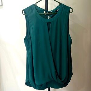 41 Hawthorn Sz L Green sleeveless blouse New without tags